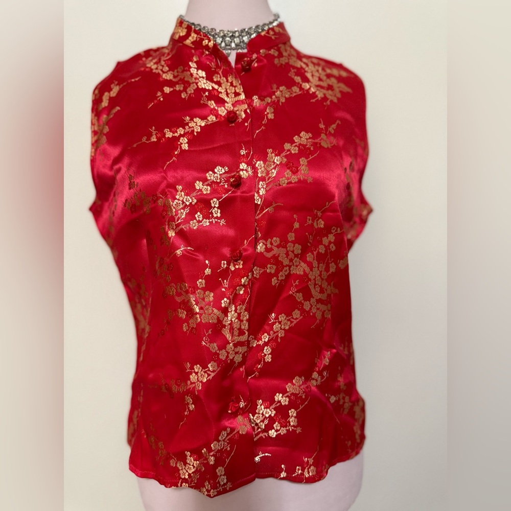 Carole Little red & gold print button up tank in size 12